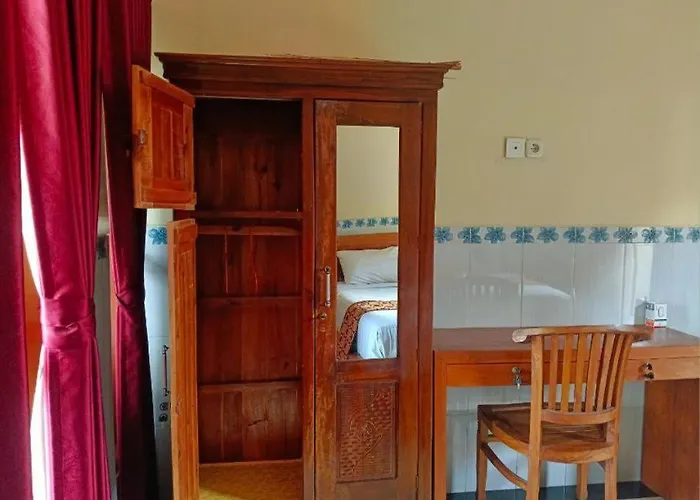 They Oenk - Gek Manik Guest house Canggu (Bali)